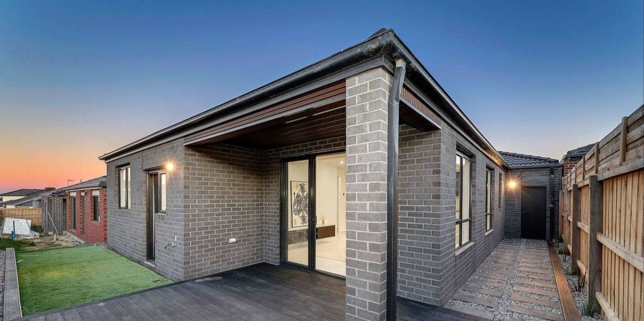 MODERN MICKLEHAM