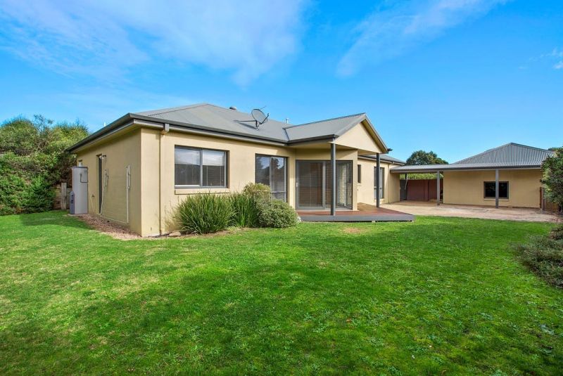 23 Layton Crescent, Mount Martha VIC