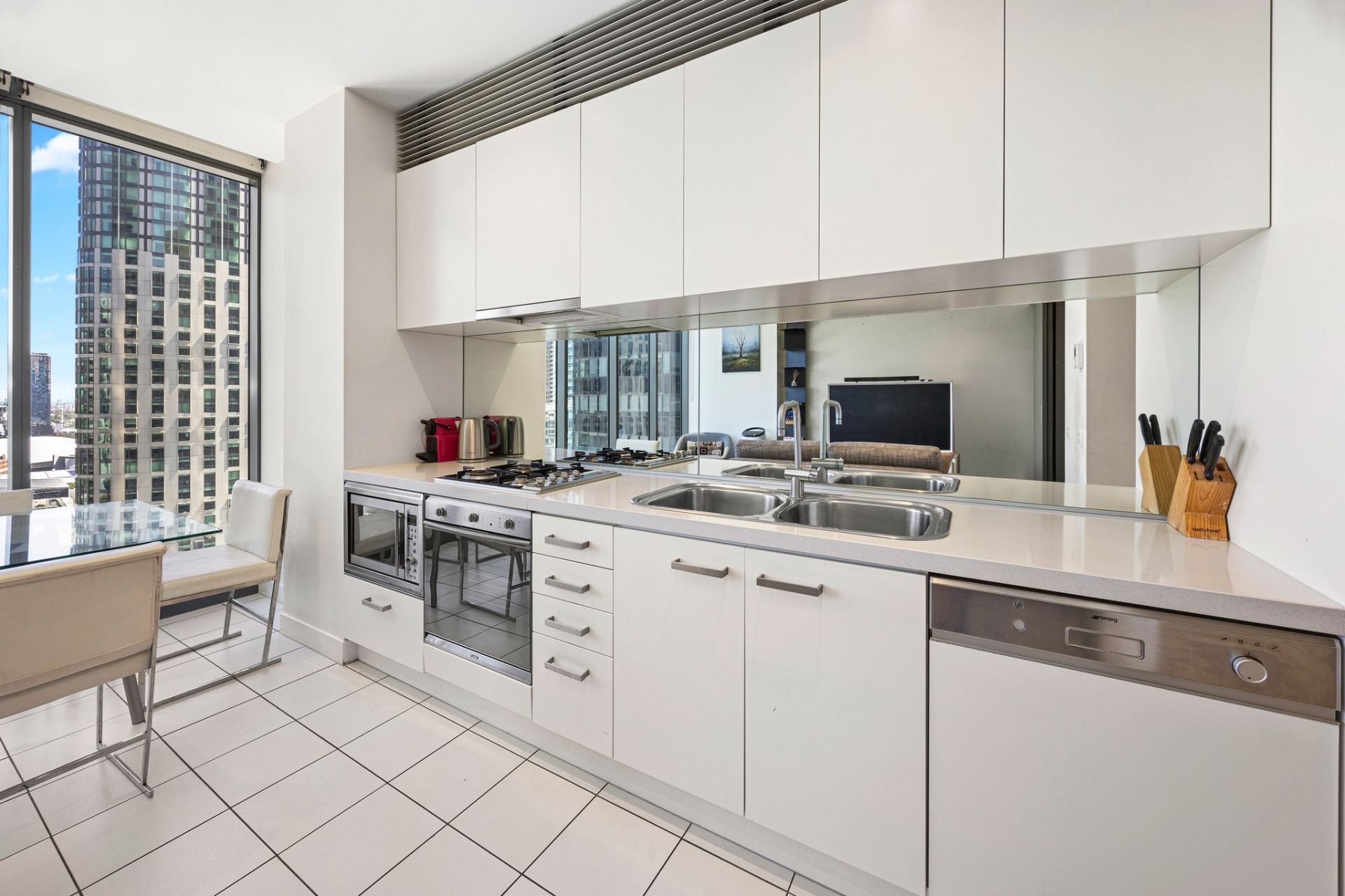 2011/1 Freshwater Place, Southbank - Thumbnail 5