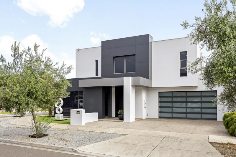 20 Marine Parade, Caroline Springs - Thumbnail 3
