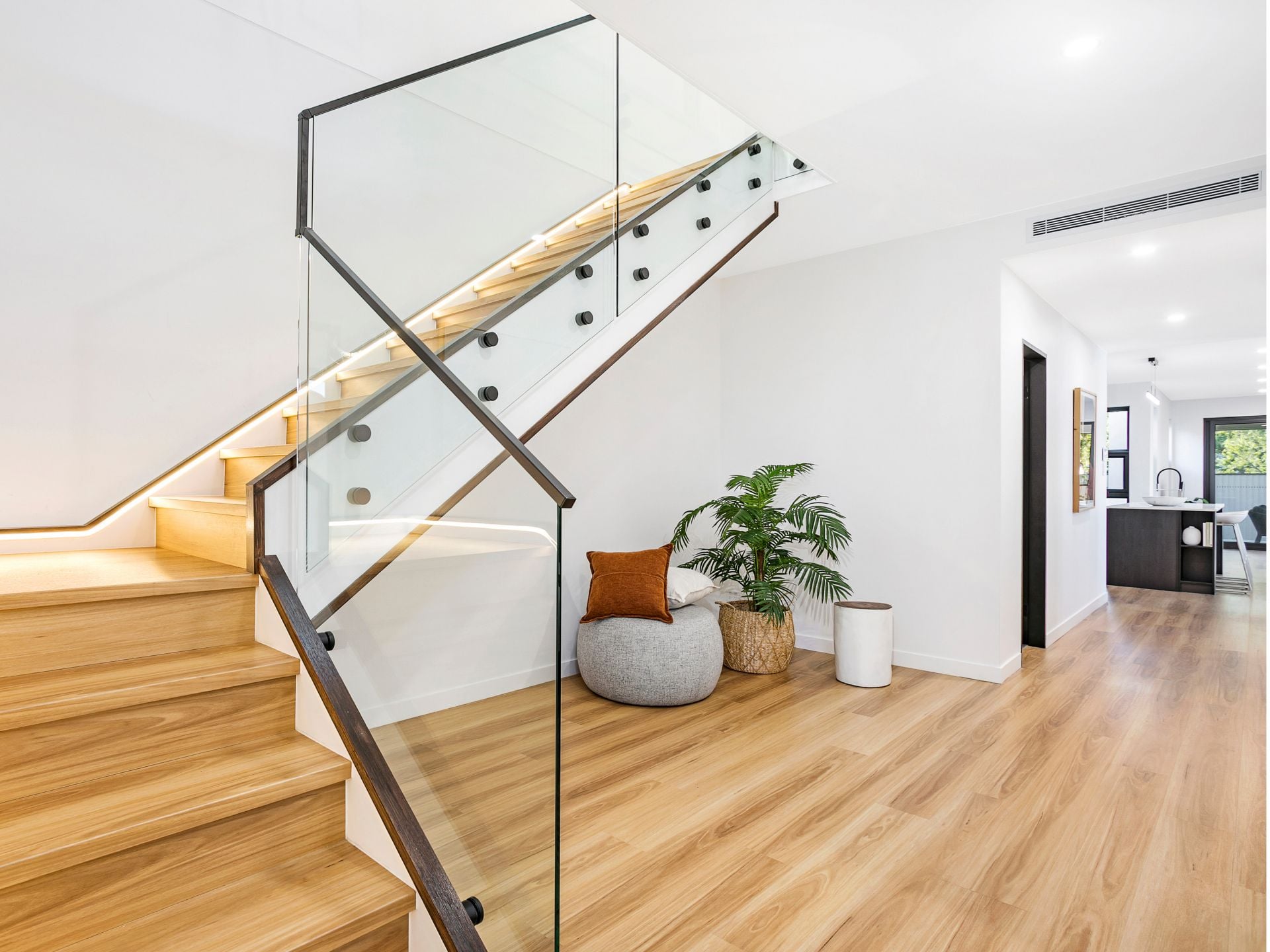 302 The Boulevarde Gymea NSW, Gymea - Thumbnail 8