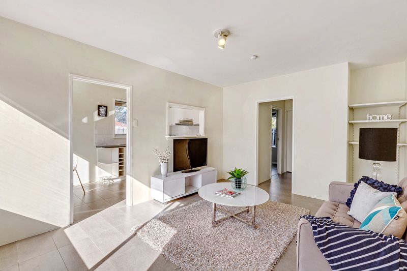 3/6 Hatfield Court, West Footscray - Thumbnail 3