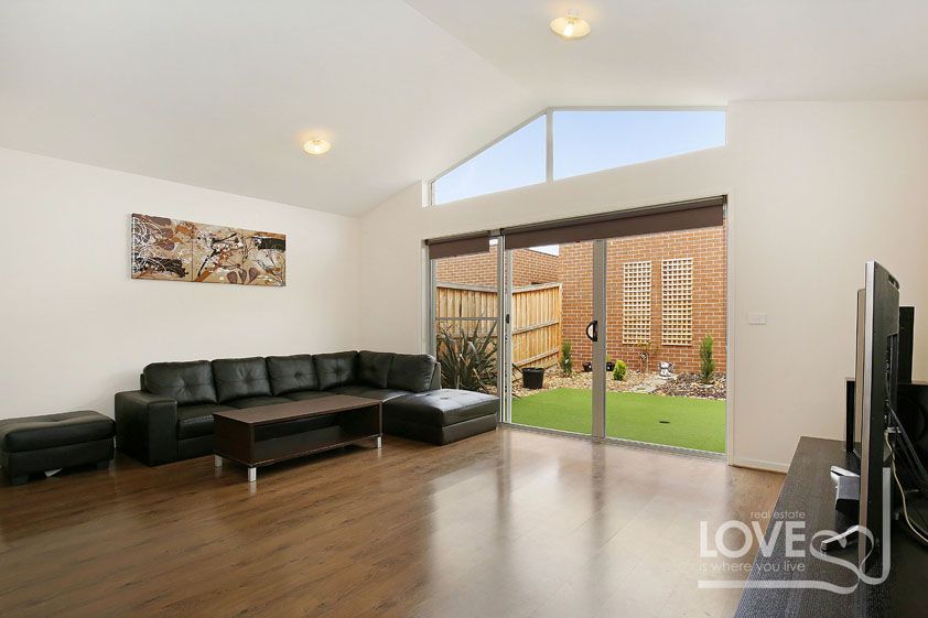 PERFECT LOCATION  * Insp Sat 24th Feb @ 9:15am & Tue 27th Feb @ 4:15pm*