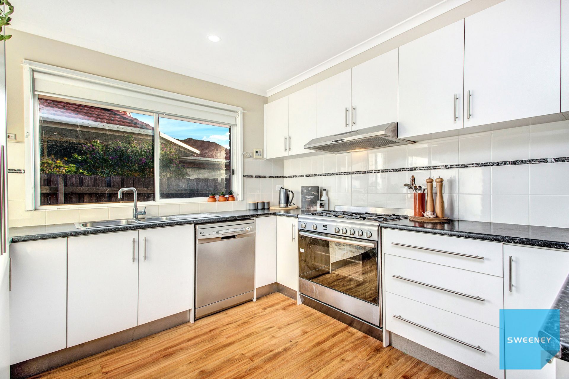 19 Knightsbridge Avenue, Altona Meadows - Thumbnail 6