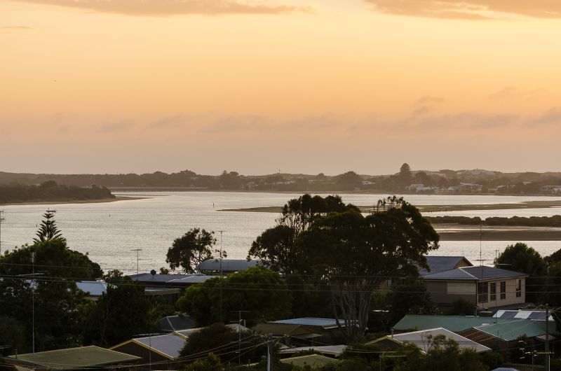 1/22 Mallaluka Avenue Ocean Grove VIC, Ocean Grove - Thumbnail 5
