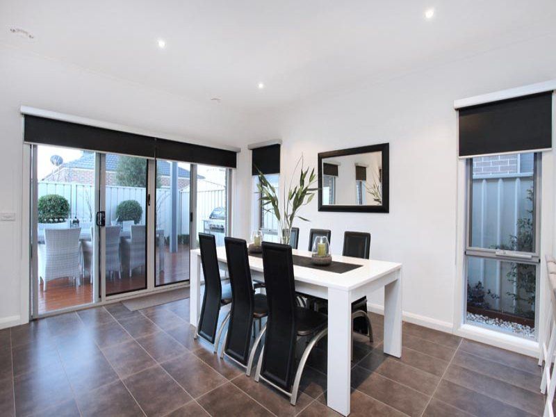 39 Daly Circuit, Caroline Springs - Thumbnail 5