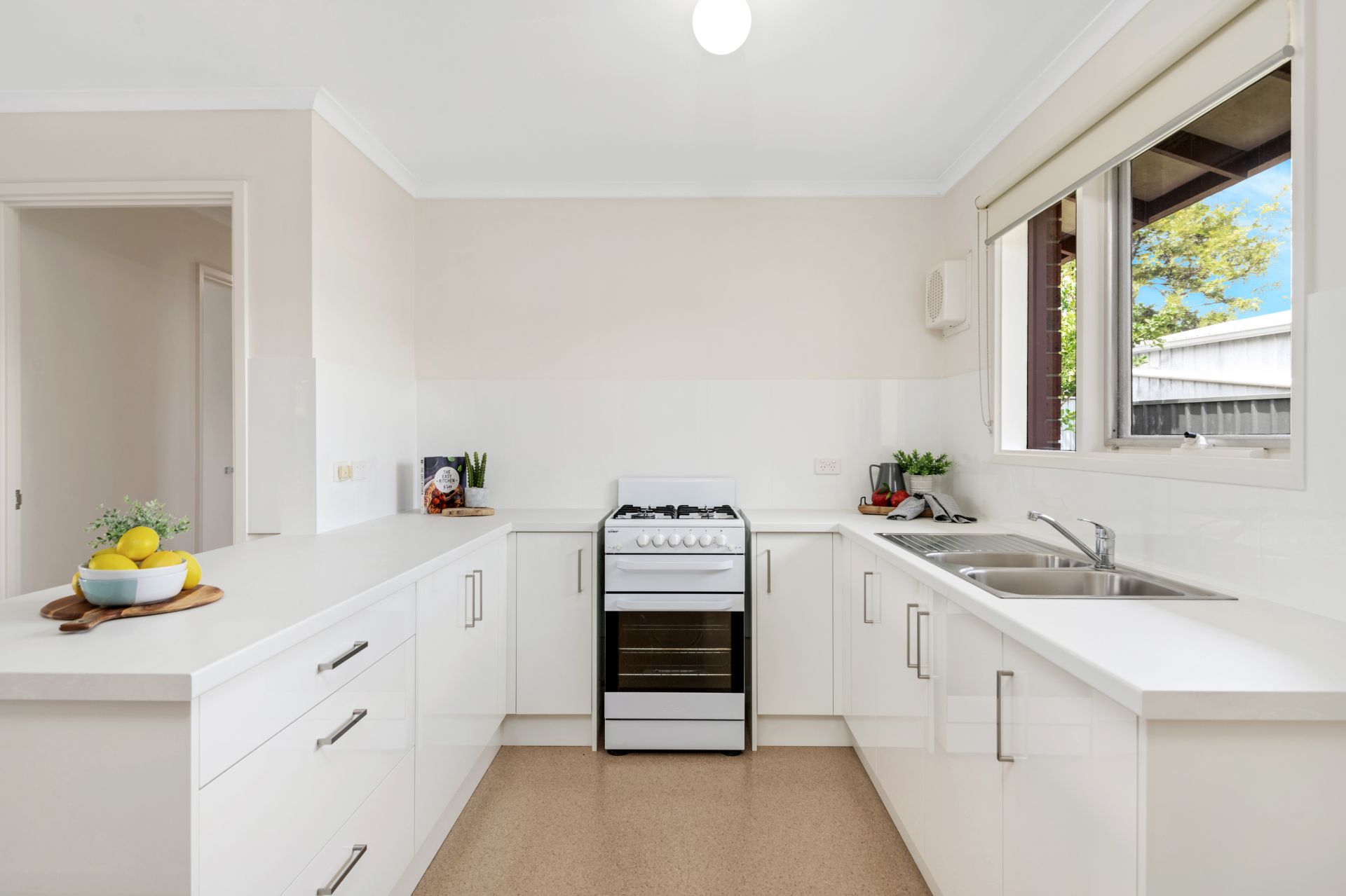 5 Bunker Court, Seaton - Thumbnail 4