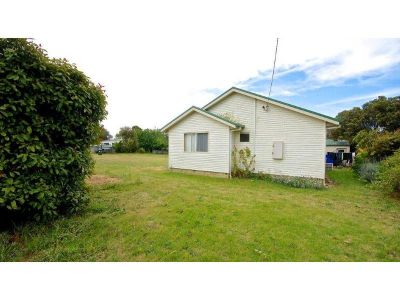2
 
 
 
  
 
 
 1
 
 
 
 
 
 
 
 
 9 Hopkins Street, LEITH TAS 7315, Leith - Thumbnail 4