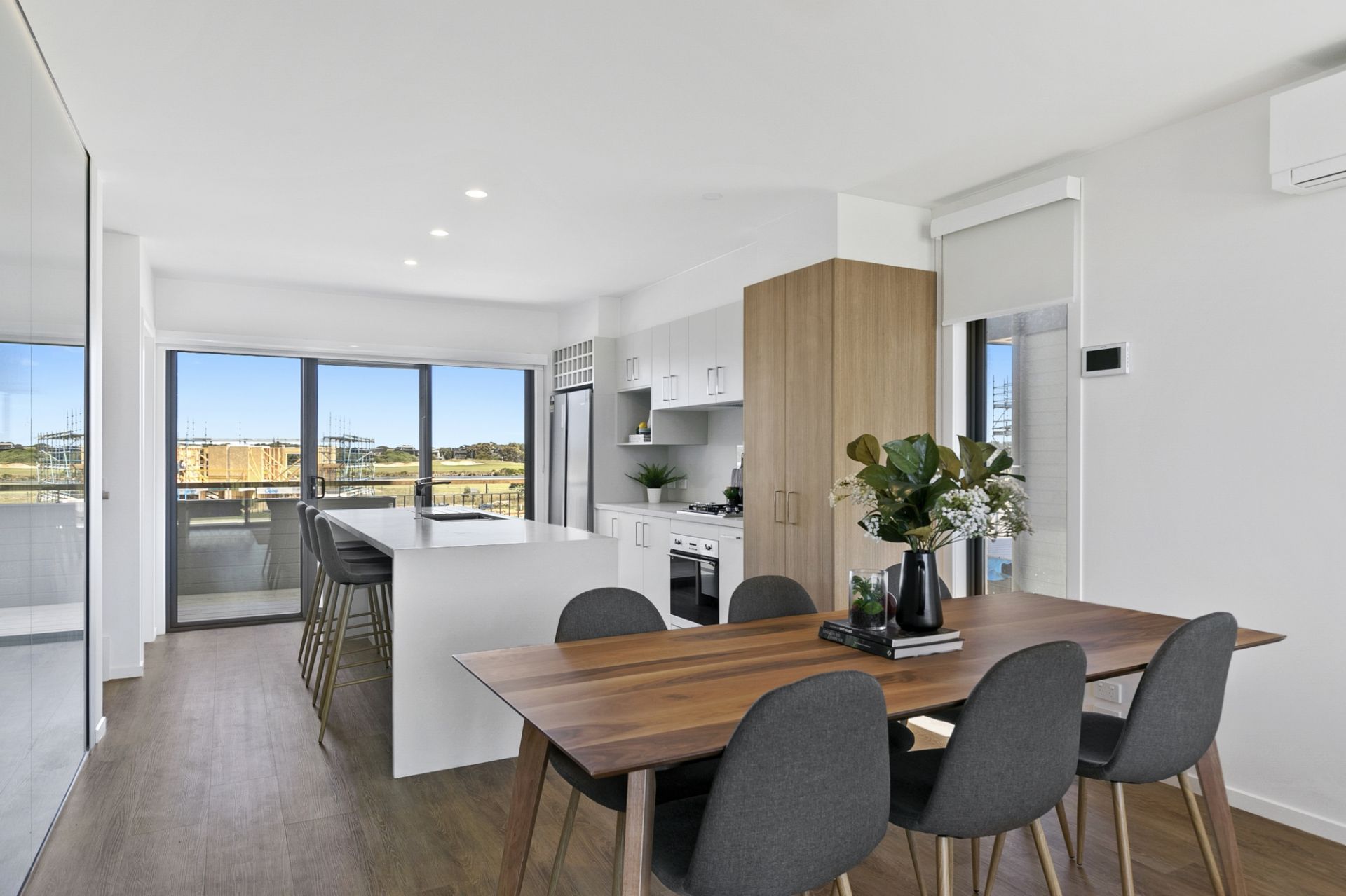 Real Estate For Sale 19/12 Lahinch Mews Torquay , VIC