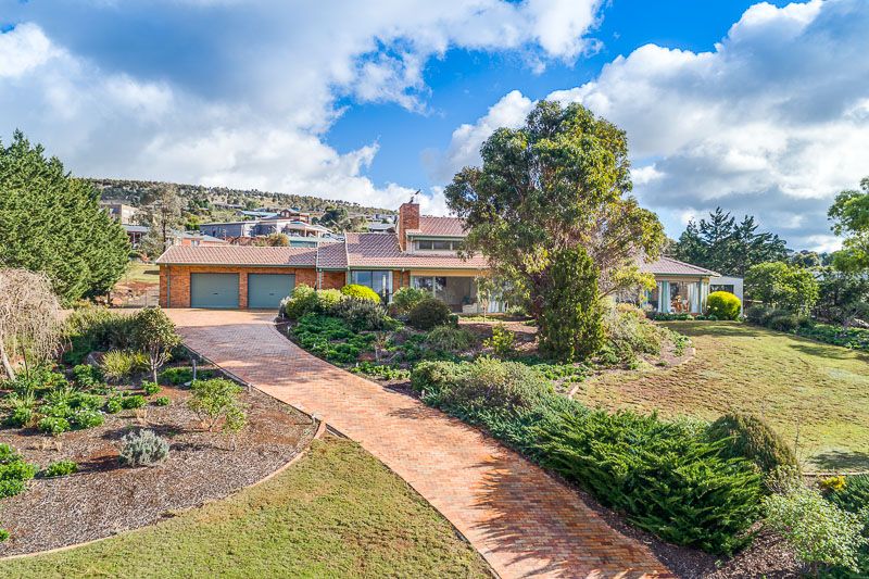 22 Manning Boulevard, Bacchus Marsh - Thumbnail 3