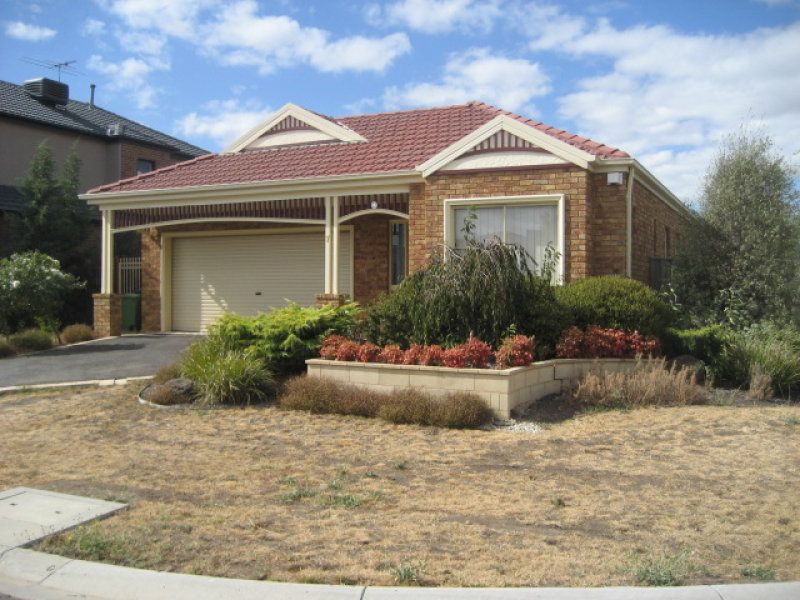 Stylish 3 Bedroom home with open plan living areas!!