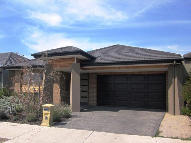 13 Starlight Gardens, Epping