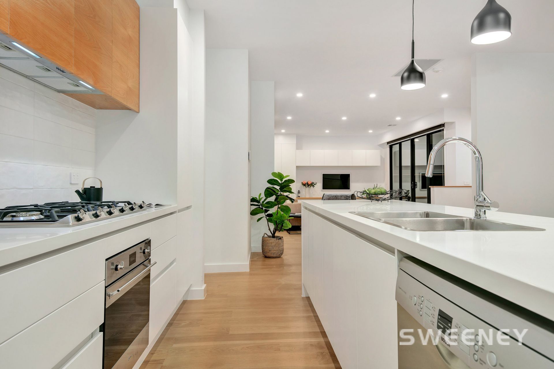 2/79 Waters Drive, Seaholme - Thumbnail 4