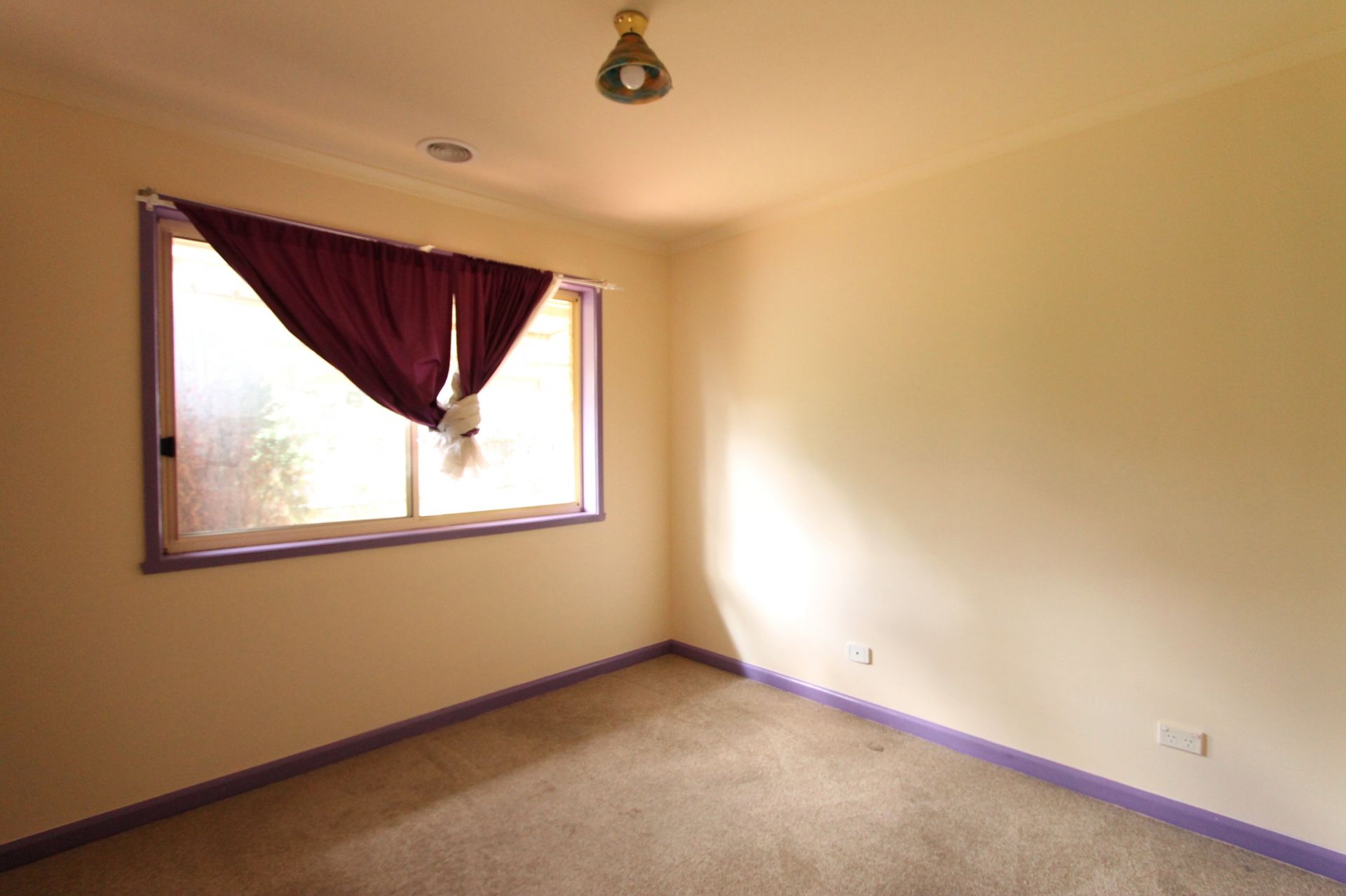 SPACIOUS HOME IN A GREAT LOCATION!!