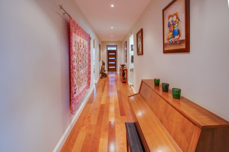 8 Grandview Terrace East Albury NSW, East Albury - Thumbnail 2
