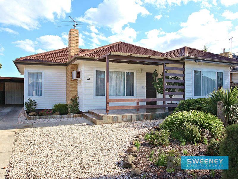 13 Seagull Avenue, Altona - Thumbnail 2