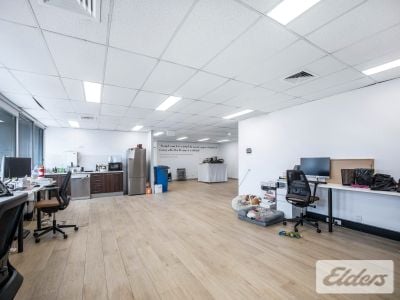 STRATEGICALLY POSITIONED OFFICE WITH 5 CARS!