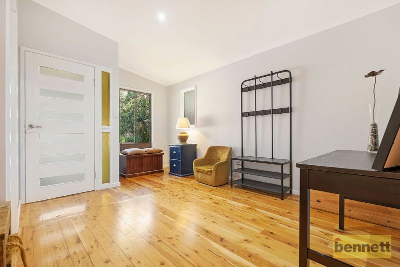 233 Lieutenant Bowen Drive, Bowen Mountain - Thumbnail 6