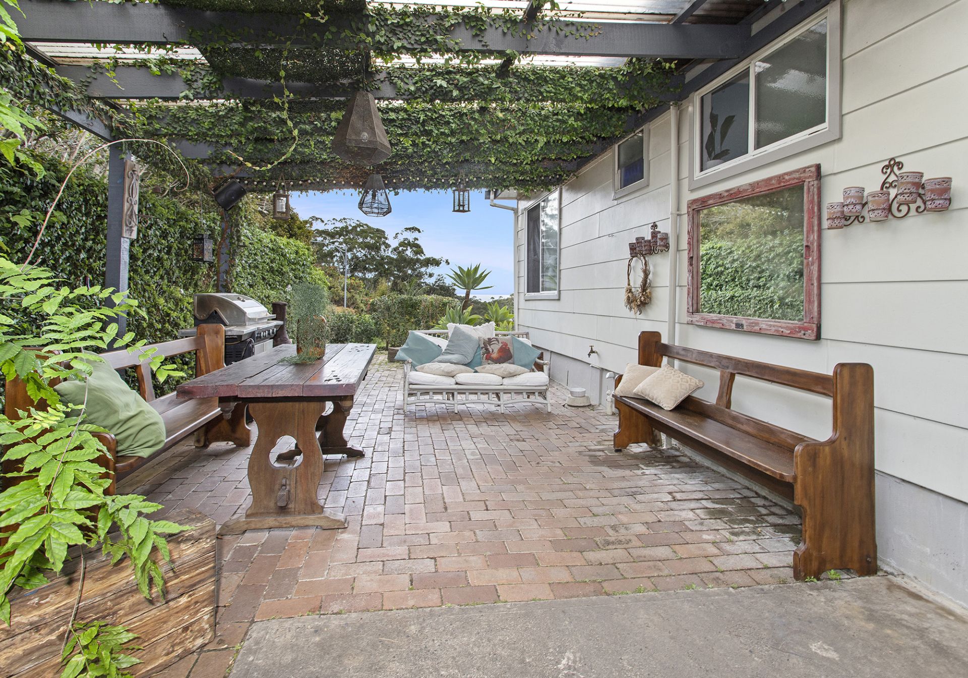 31 Treetop Glen, Thirroul NSW