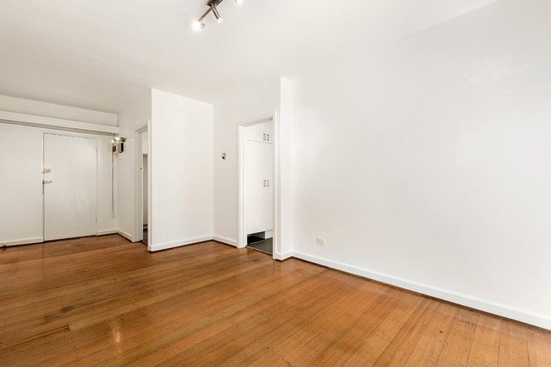 1/13 Miller Street, Prahran - Thumbnail 7