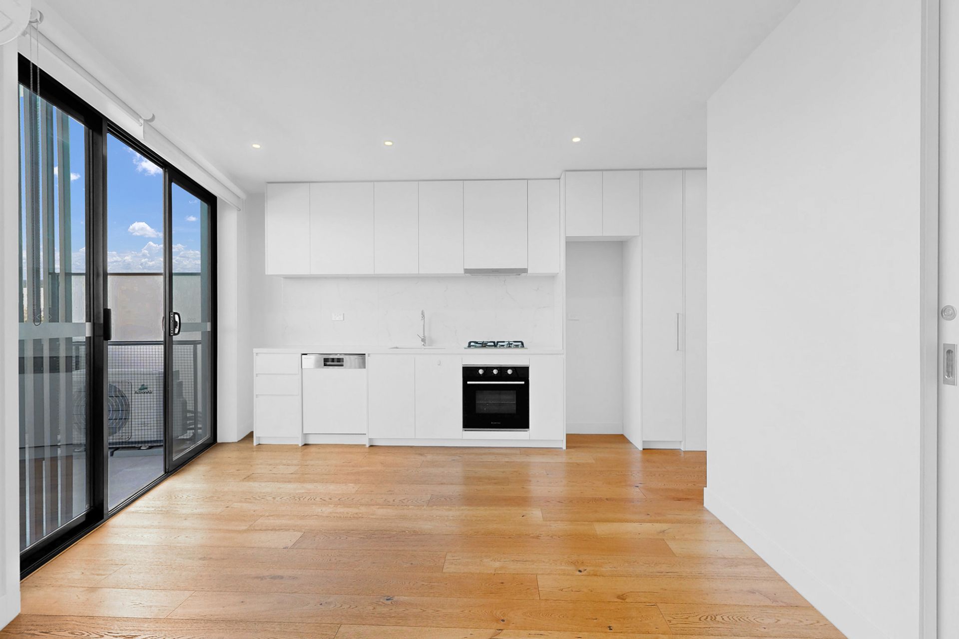 206/253-255 Neerim Road, Carnegie - Thumbnail 4