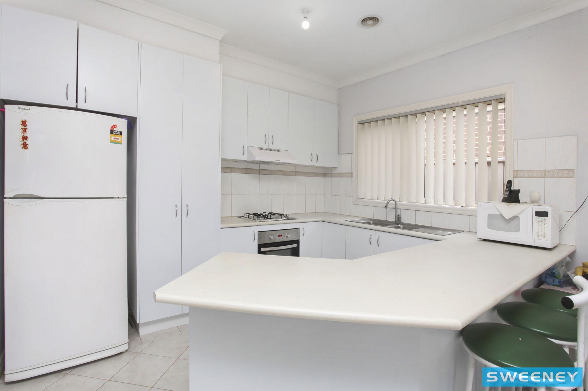 18 Macklin Way, Caroline Springs - Thumbnail 3
