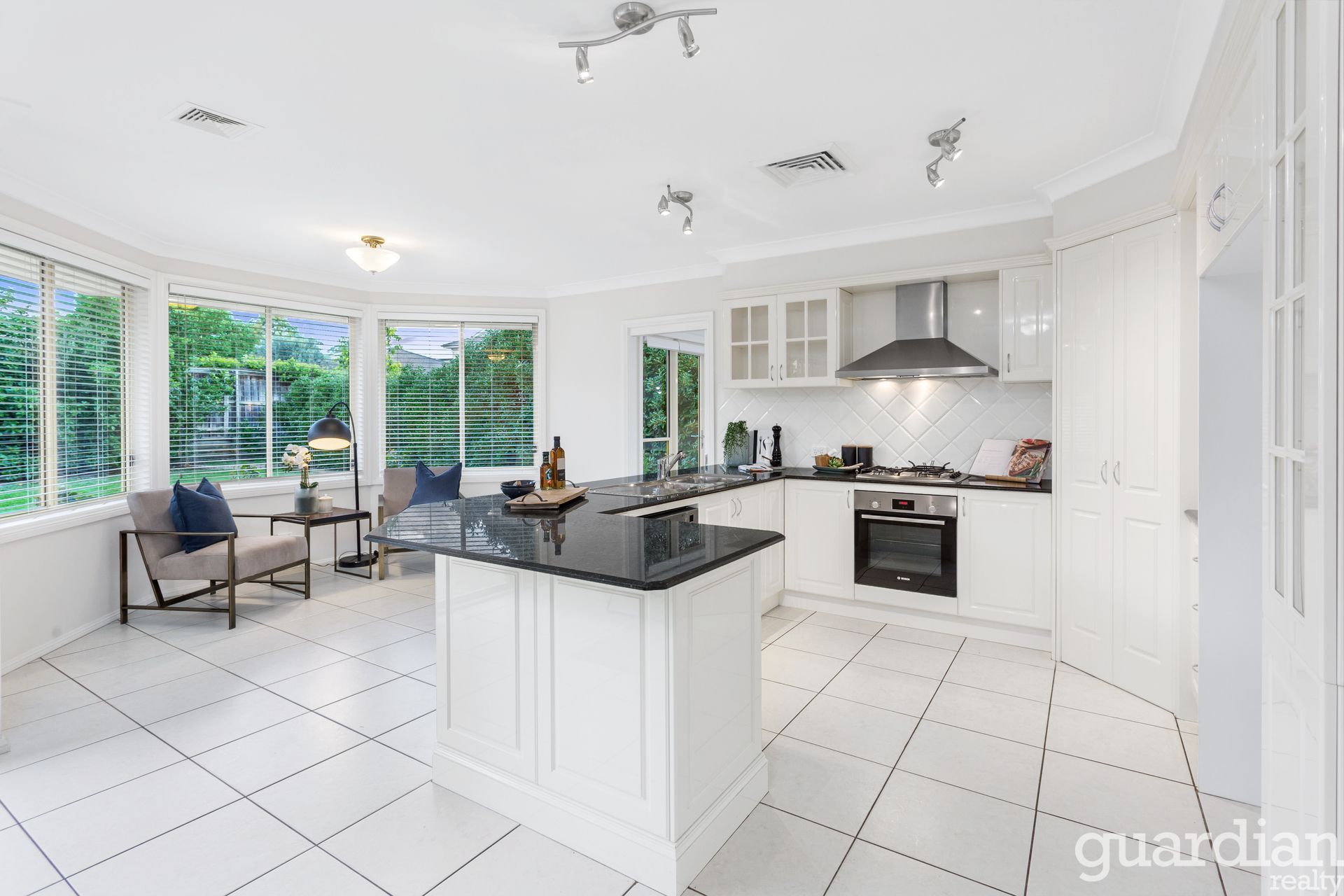 4 St Pauls Avenue Castle Hill NSW, Castle Hill - Thumbnail 4