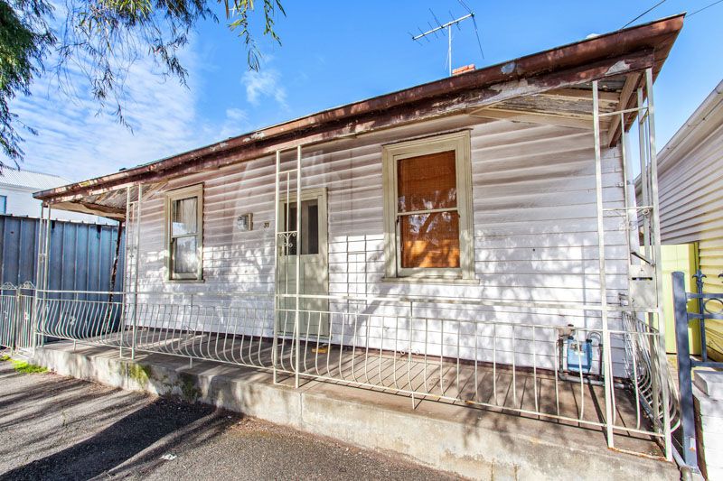 31 Newell Street, Footscray - Thumbnail 3