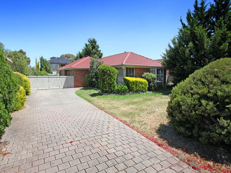 37 Prince Albert Crescent, Taylors Lakes - Thumbnail 2