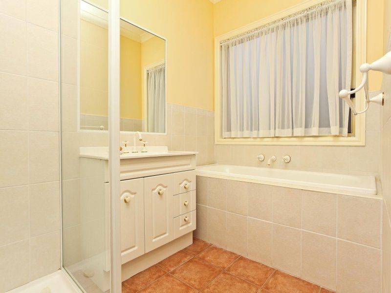 12 Millstream Way, Caroline Springs - Thumbnail 7