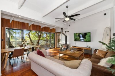 Unique Valley-View Retreat