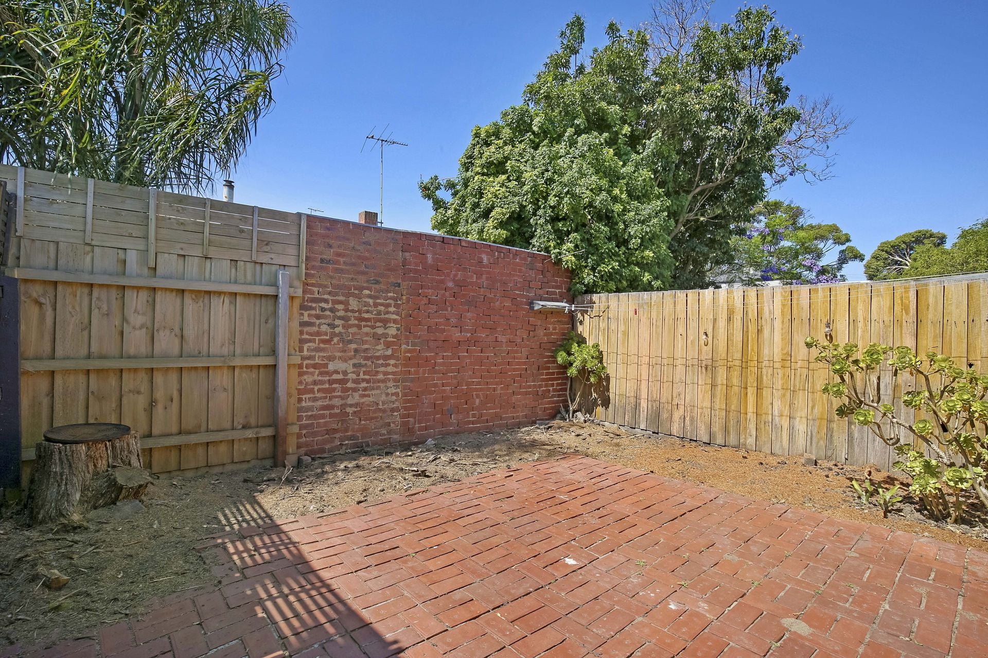 Great Price, Great Location!