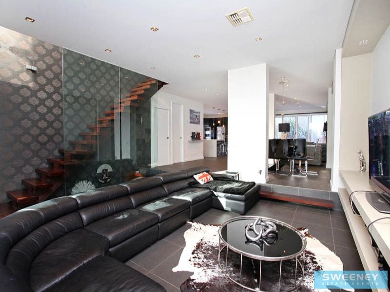 31 Caesia Way, Caroline Springs - Thumbnail 7