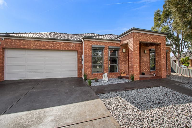 6 Ginninderry Grange, Mernda