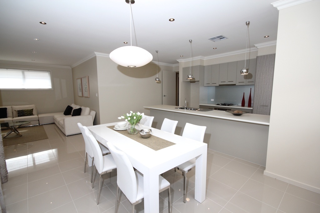 18 The Strand Lightsview 5085