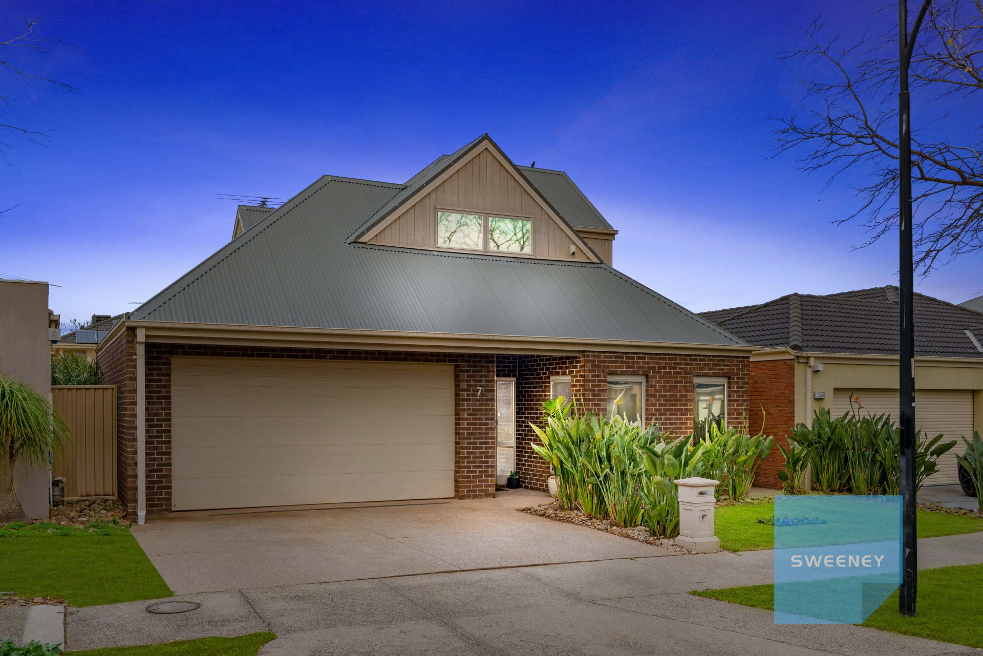 7 Wattlepark Street, Caroline Springs - Thumbnail 2