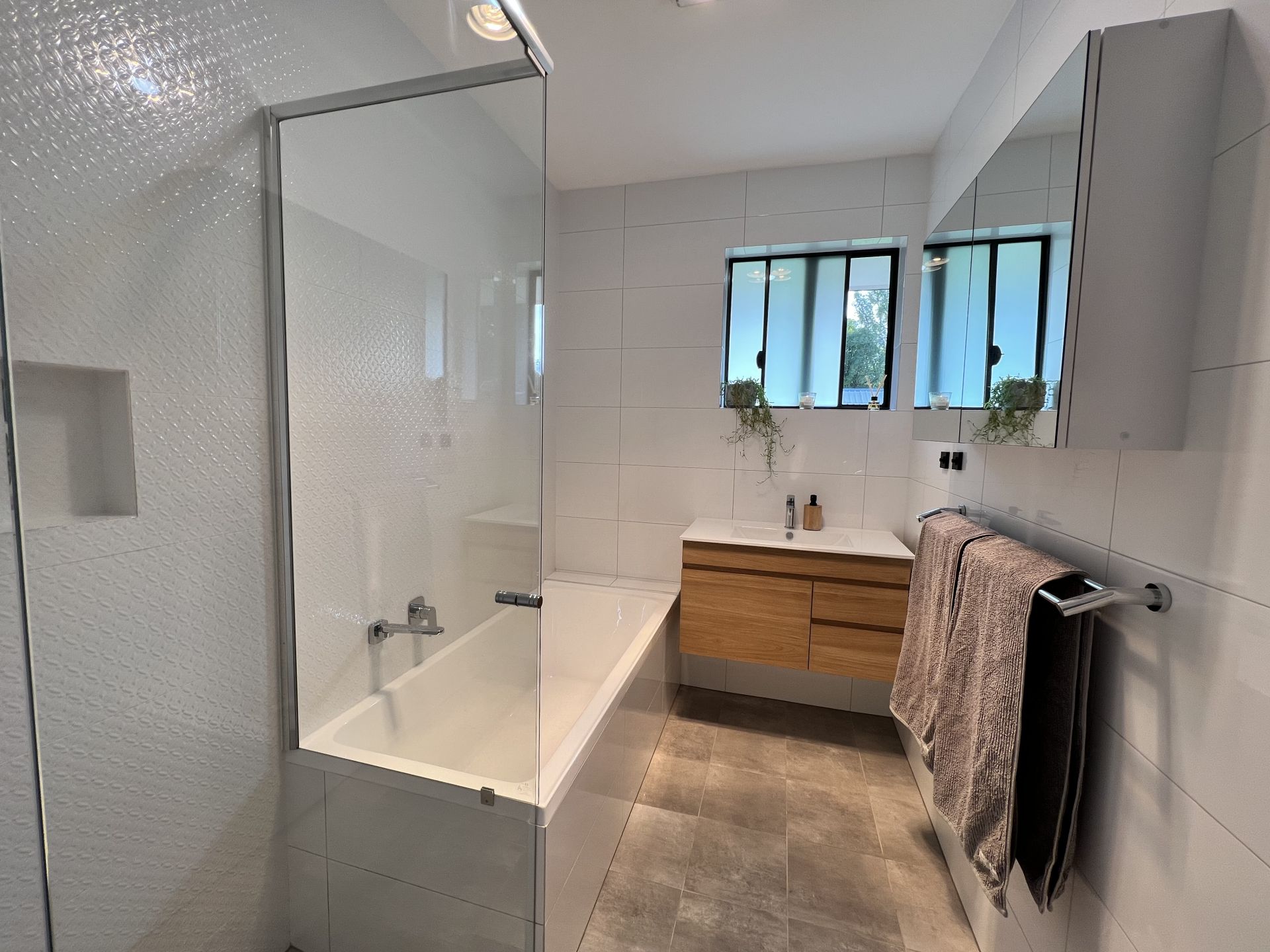 35 Moffett Street, Woodside Adcock Real Estate