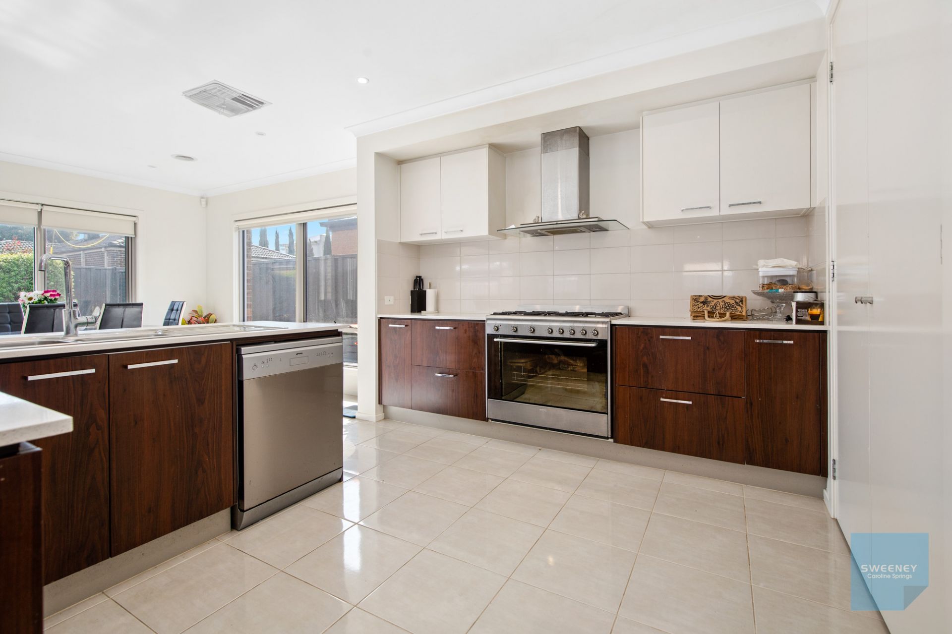 27 Aria Boulevard, Fraser Rise - Thumbnail 4