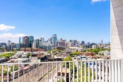 NORTH-FACING LUXURY RESIDENCE IN REDFERN'S LANDMARK 'TNT APARTMENTS' COMPLEX