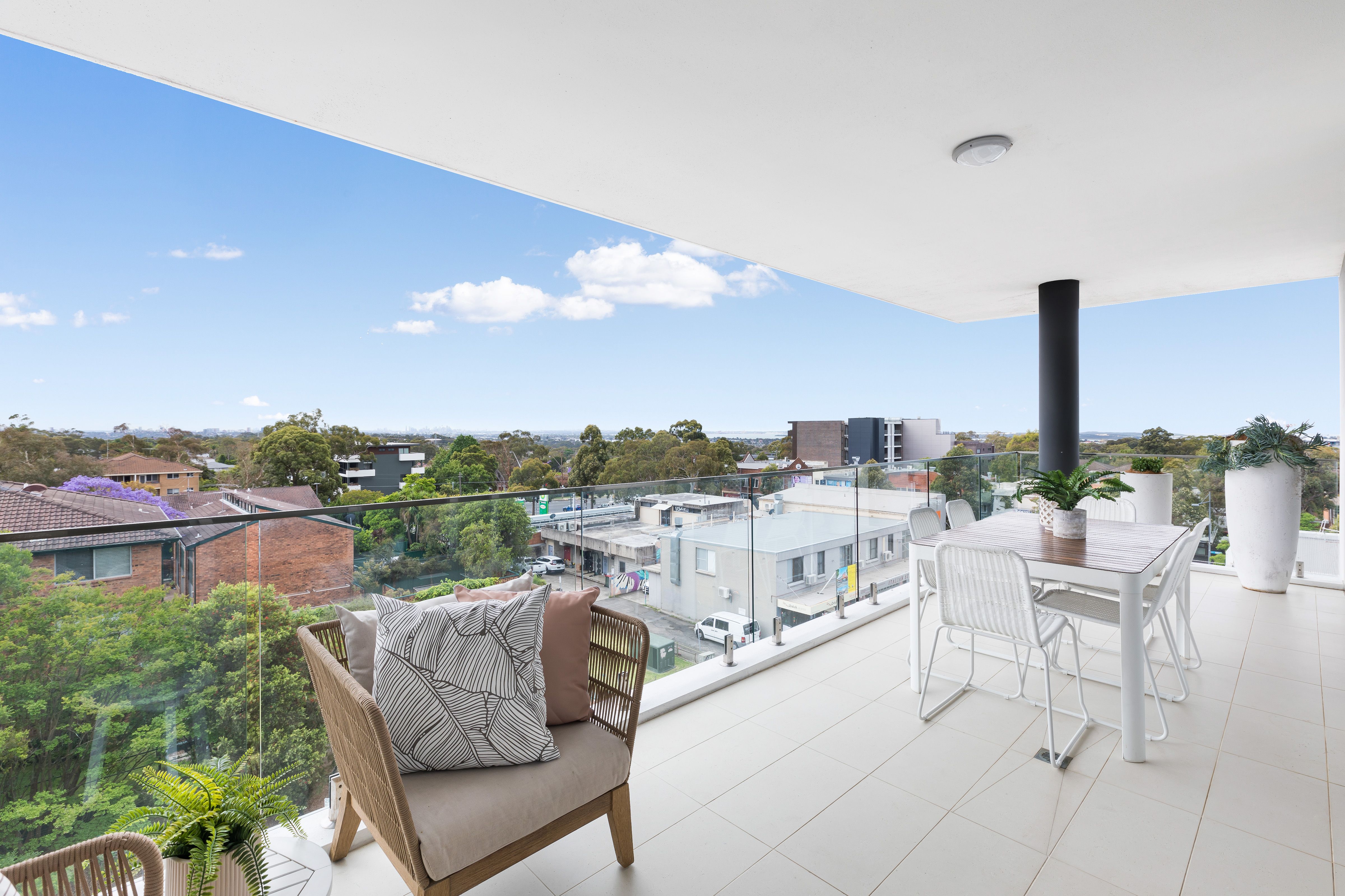 15/4 Warburton Street, GYMEA, NSW Abode Property Agents