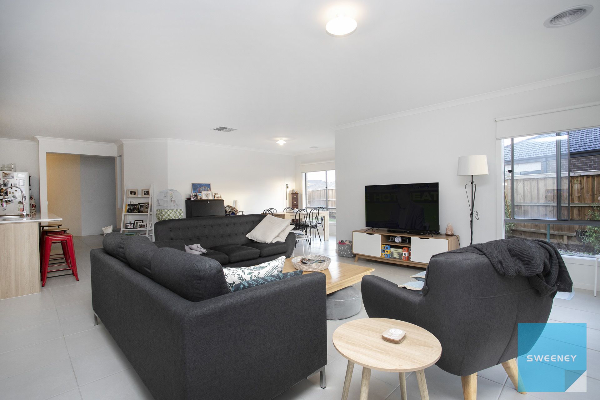 24 Basingstoke Road, Thornhill Park - Thumbnail 7