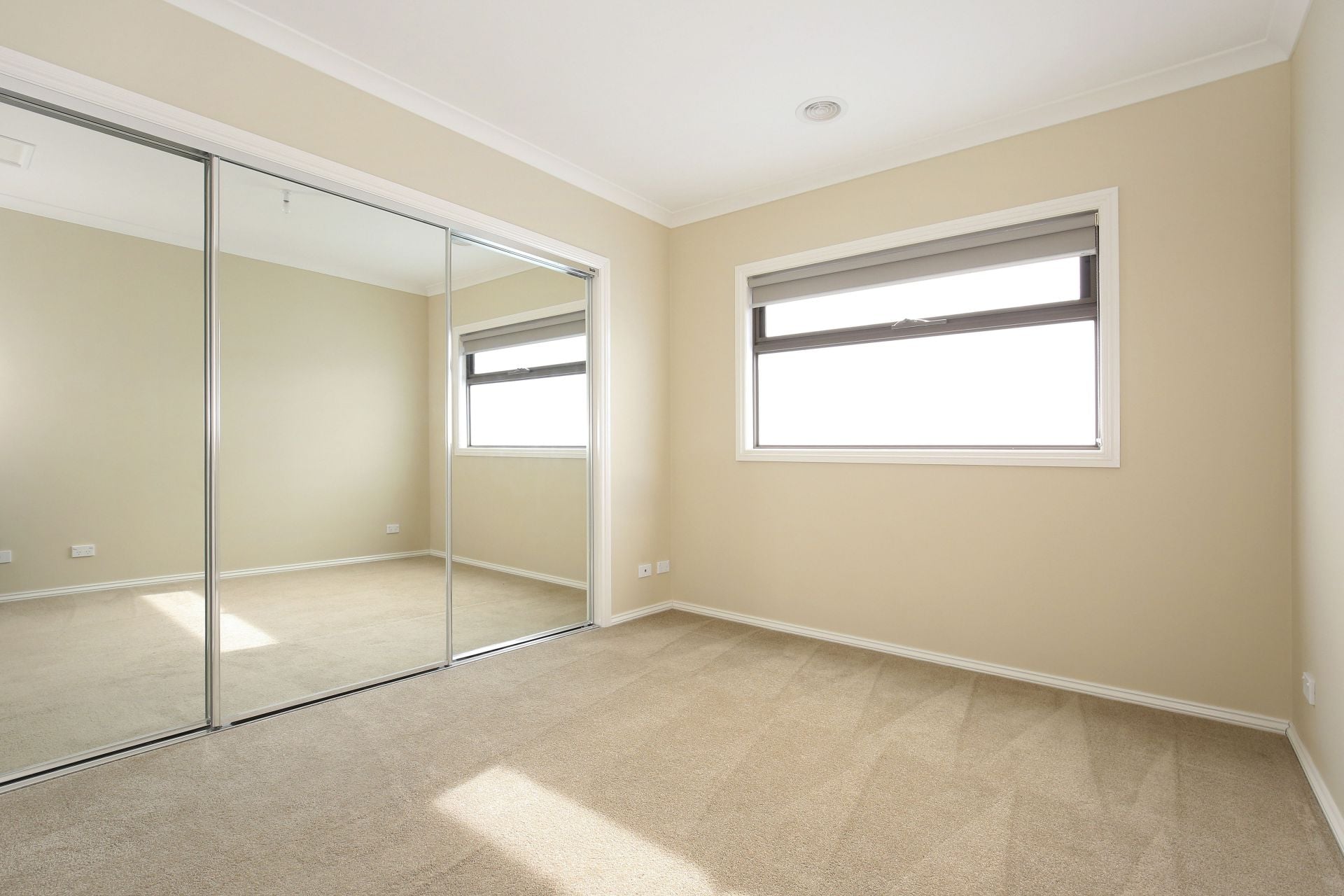 STUNNING TWO BEDROOM TOWNHOUSE