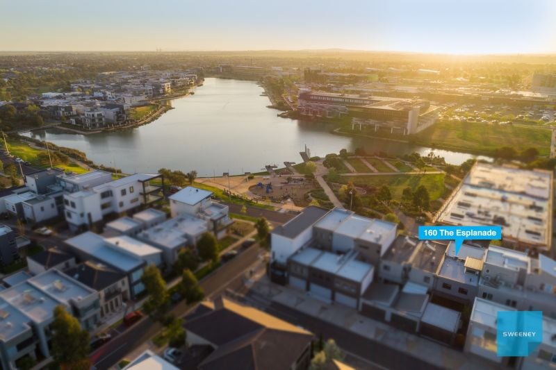 160 The Esplanade, Caroline Springs - Thumbnail 4