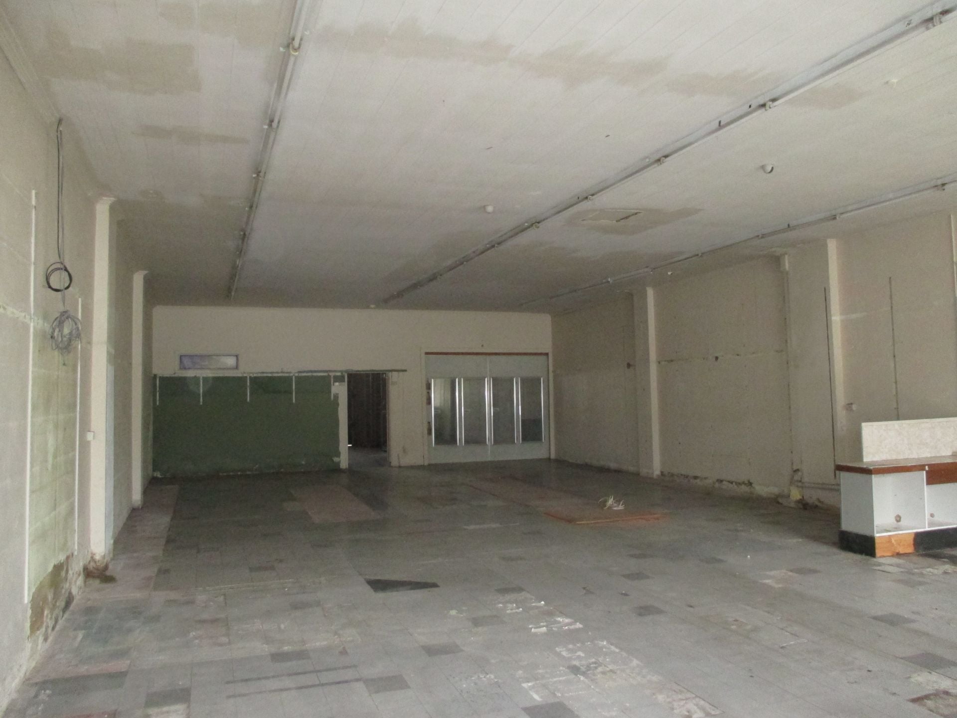 RETAIL INVESTMENT