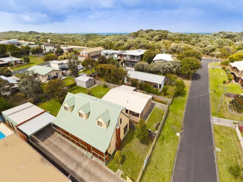 8 Antares Court OCEAN GROVE VIC, Ocean Grove - Thumbnail 2