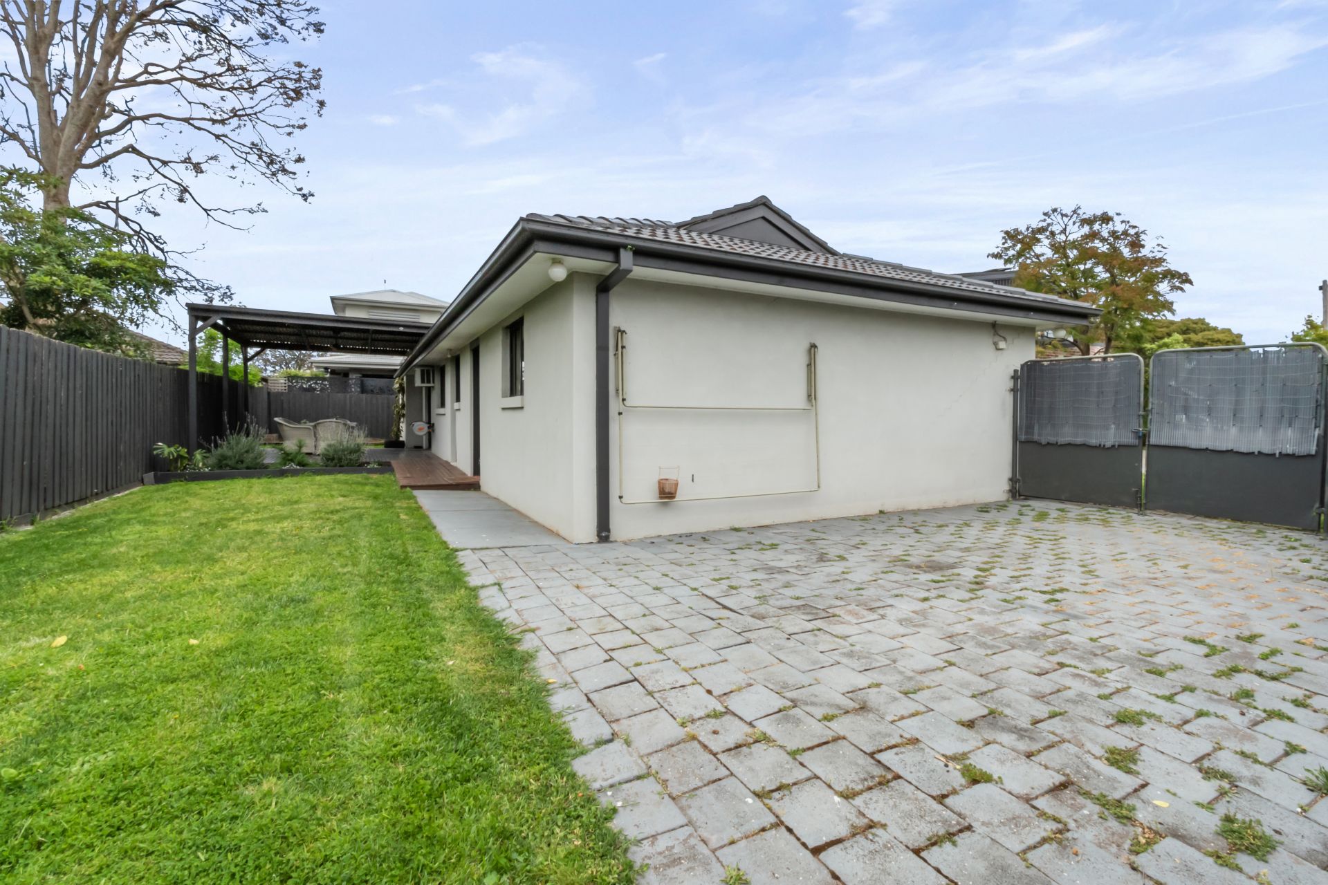 Versatile floorplan with spacious backyard