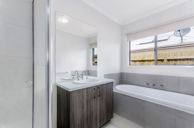 11 Tyro Street Ocean Grove VIC, Ocean Grove - Thumbnail 7