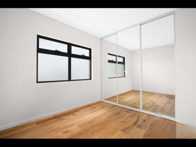 2/891 Toorak Road, Camberwell - Thumbnail 4