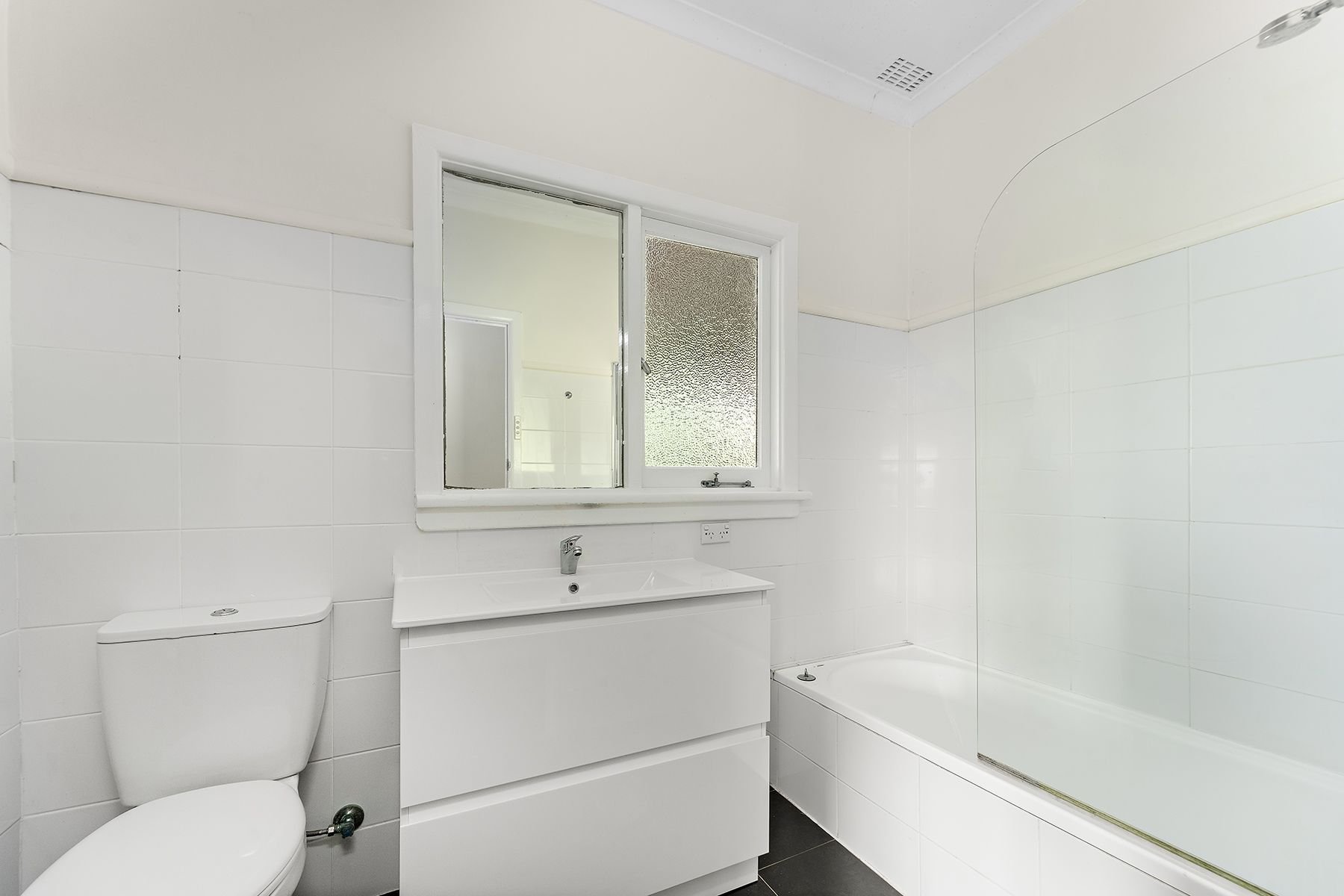 66 Gahans Avenue, Woonona NSW