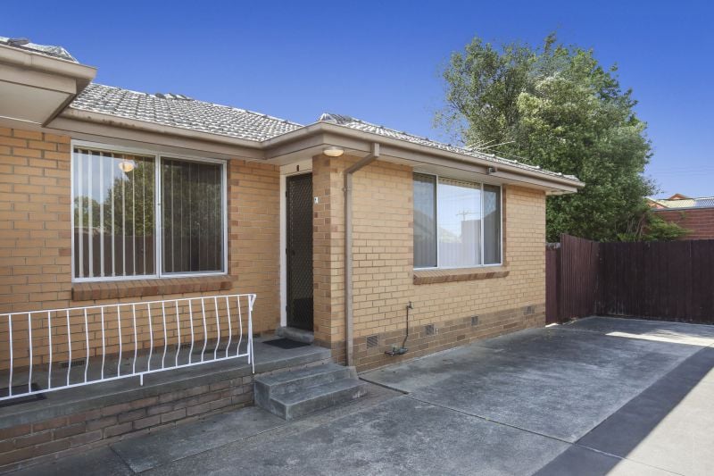3/46 Royal Parade, Reservoir